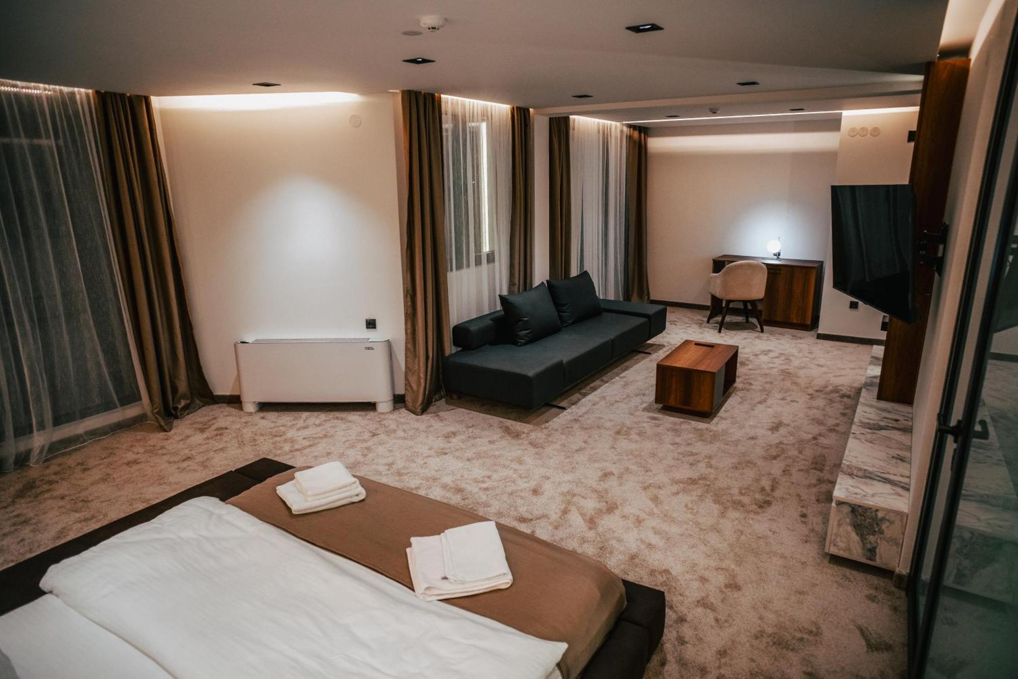 Hotel Bavka Leskovac  Bagian luar foto